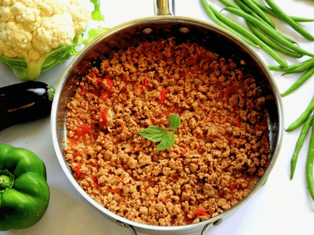 vi-sao-mon-thit-bam-sot-ca-chua-quoc-dan-lai-sieu-dua-com