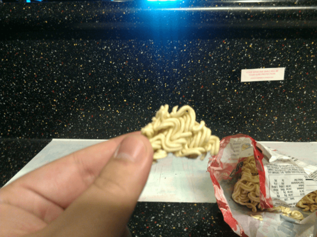 tac-hai-tiem-an-khi-an-mi-tom-song-thuong-xuyen