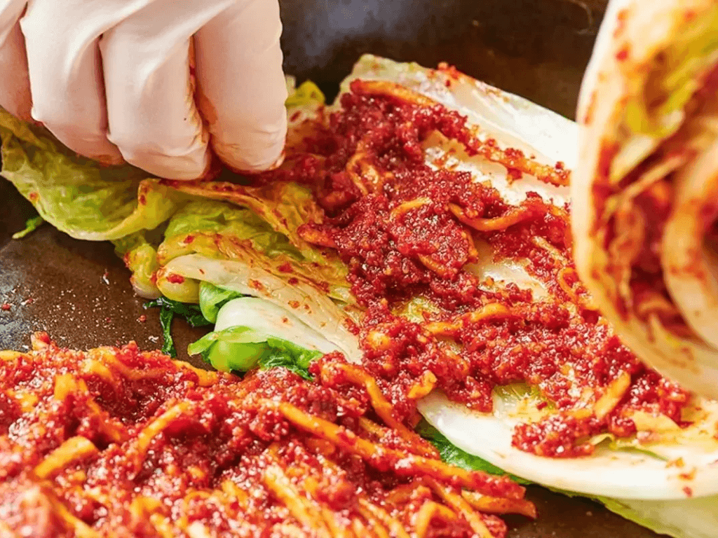 cac-buoc-lam-kim-chi-cai-thao-gion-ngon