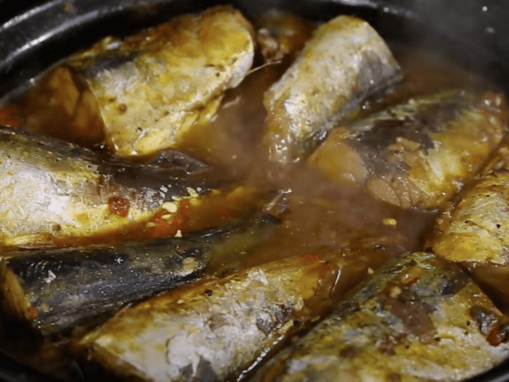 cach-lam-ca-nuc-bong-kho-dua-com-bat-hu