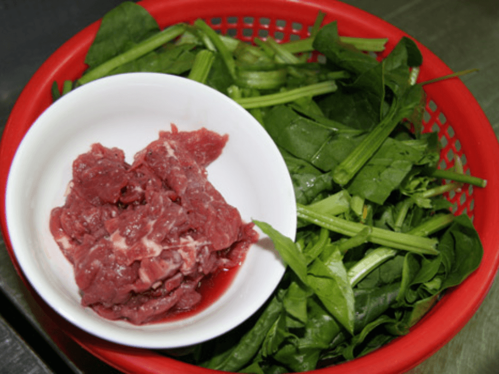 nguyen-lieu-can-chuan-bi-lam-bo-xao-cai-bo-xoi