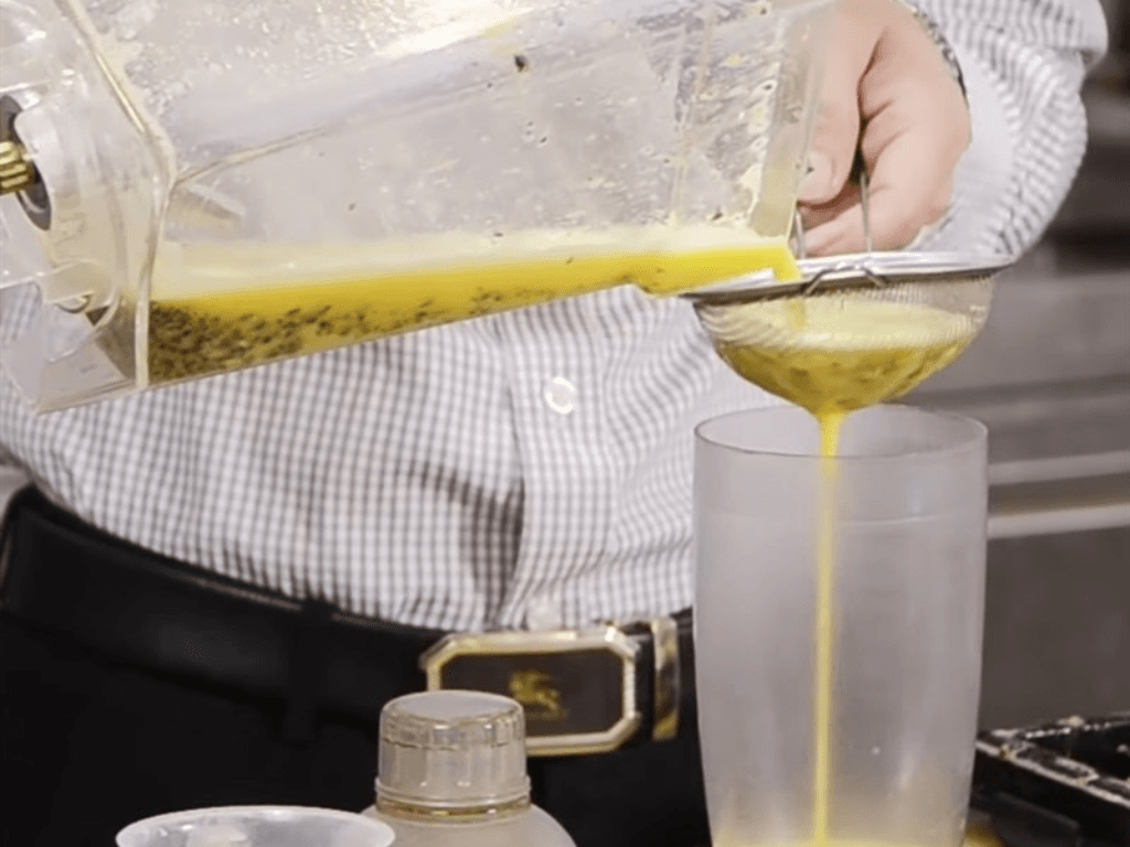 cach-lam-chanh-leo-lac-sua-sieu-don-gian