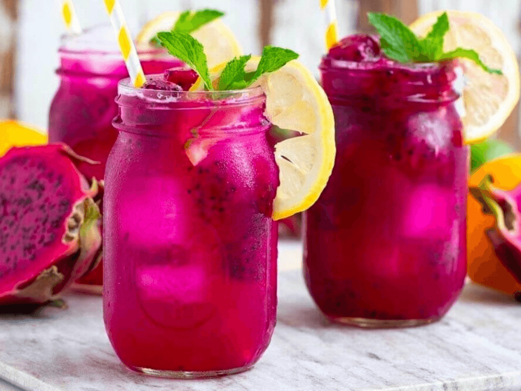 gioi-thieu-ve-thanh-long-va-loi-ich-khi-uong-nuoc-ep