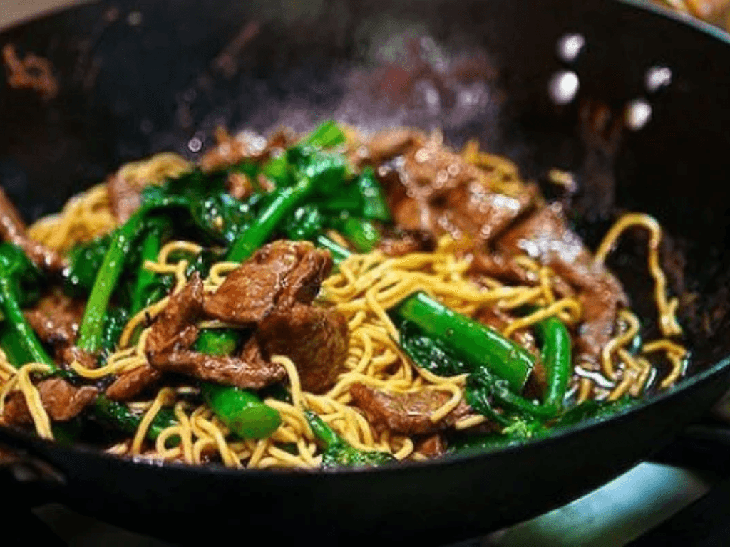 thuc-hien-xao-mi-xa-xiu