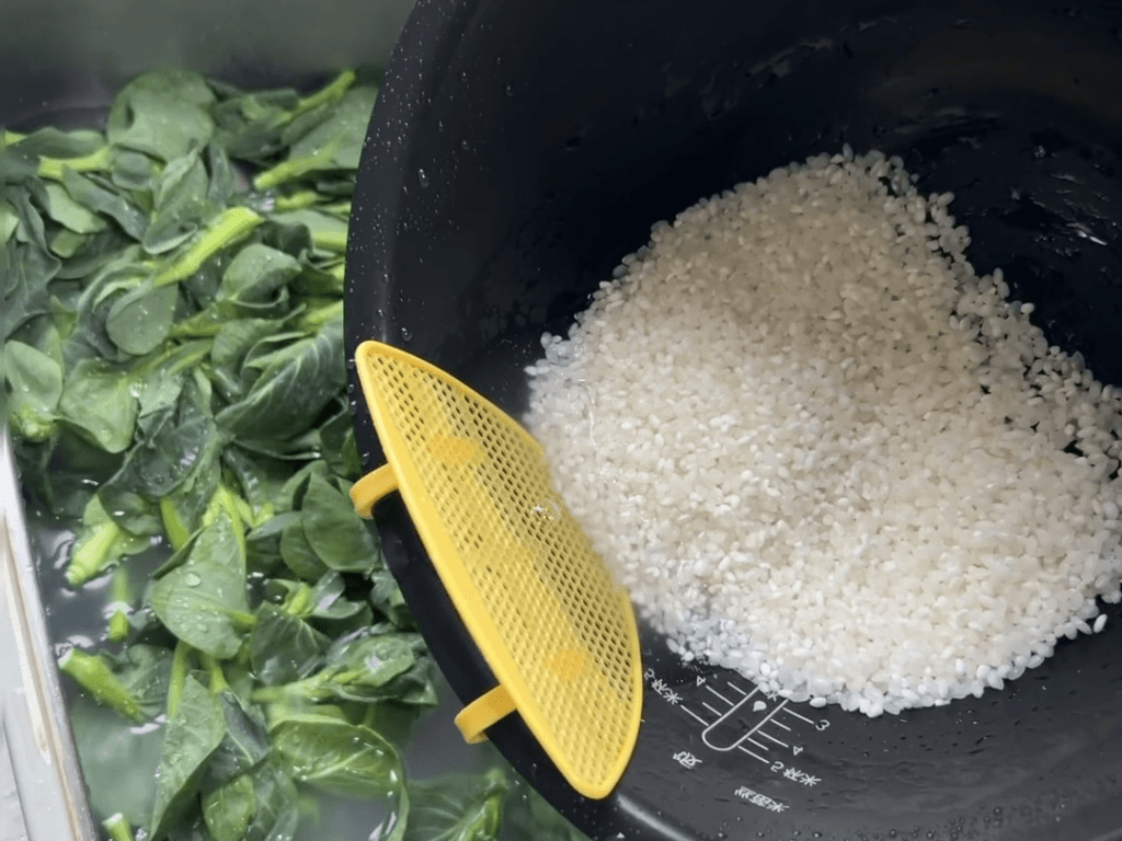 meo-bo-sung-de-tang-hieu-qua-lam-sach-rau-song