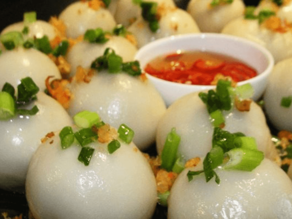 gioi-thieu-ve-banh-it-tran-nhan-tom-thit