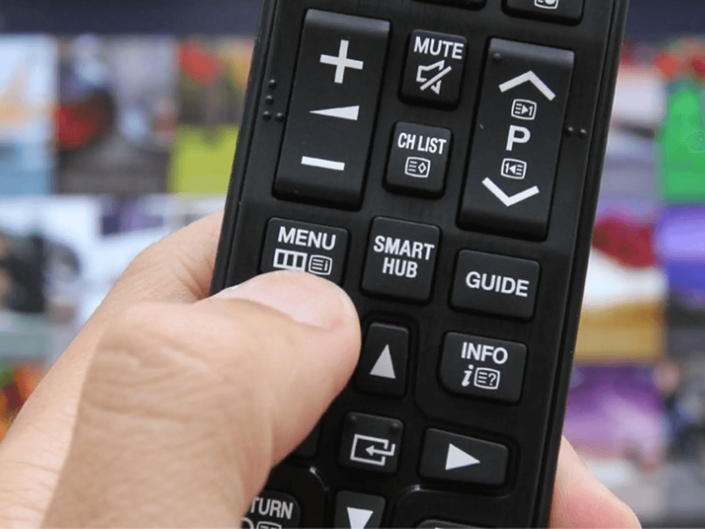 nguyen-nhan-khien-tv-bat-che-do-giong-noi