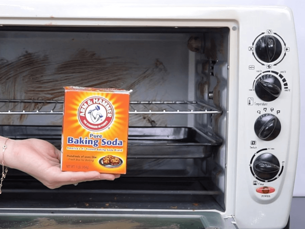 baking-soda-than-duoc-lam-sach-lo-vi-song