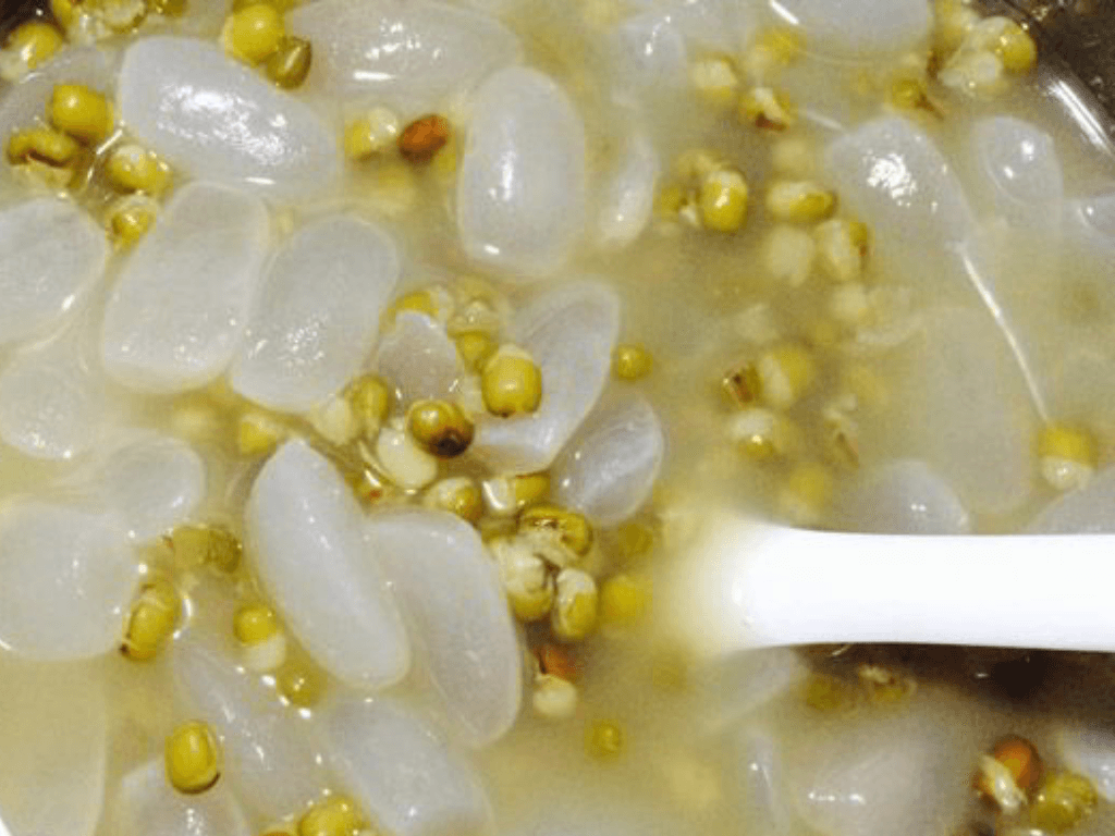 cach-nau-che-hat-dac-voi-dau-xanh