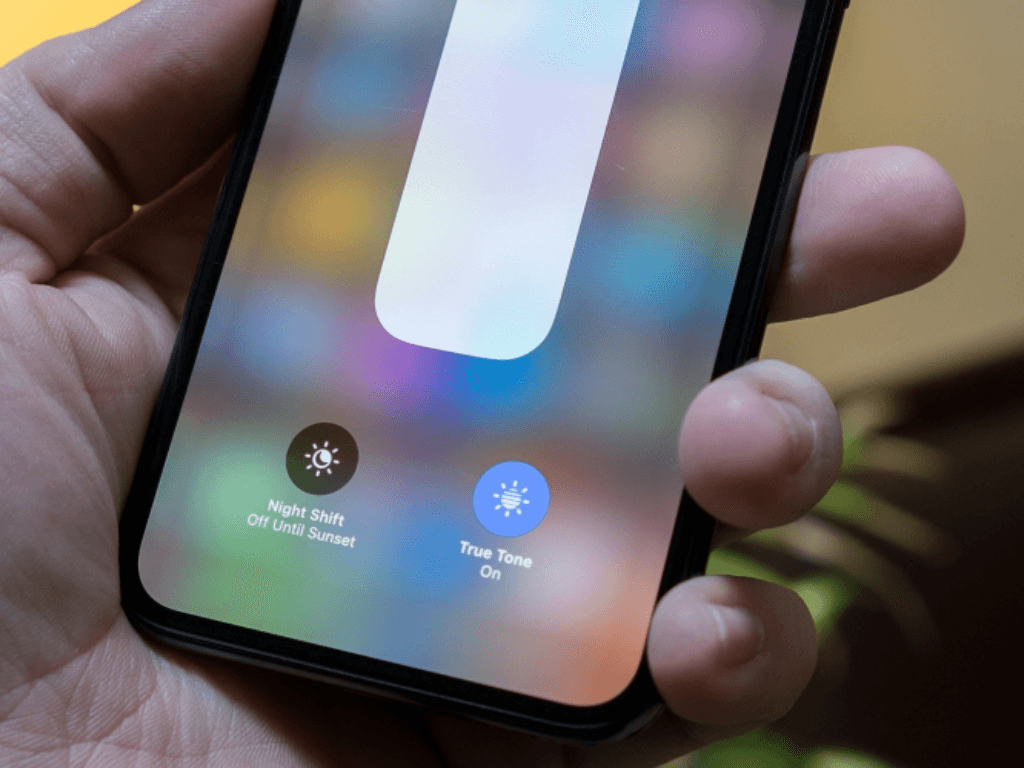 tai-sao-nen-tat-anh-sang-xanh-tren-iphone