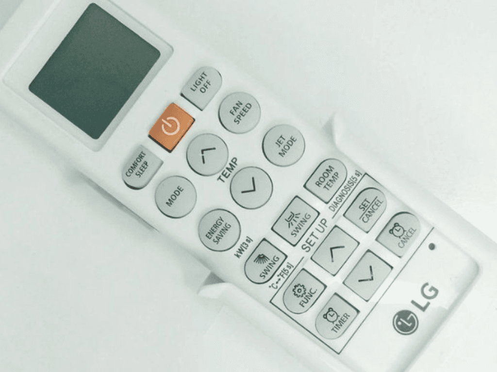 tam-quan-trong-cua-viec-hien-thi-nhiet-do-tren-remote-may-lanh