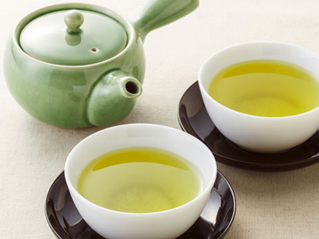 loi-ich-suc-khoe-noi-bat-cua-nuoc-la-voi-tuoi