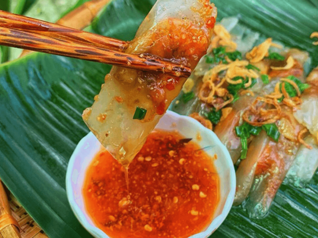 gioi-thieu-ve-banh-beo-la-nhan-tom