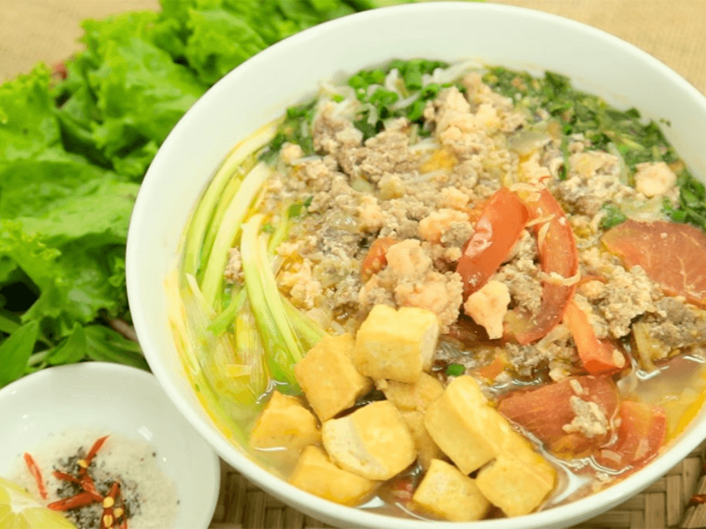 tim-hieu-ve-mon-canh-cua-ca-chua-huong-vi-que-nha-thanh-mat