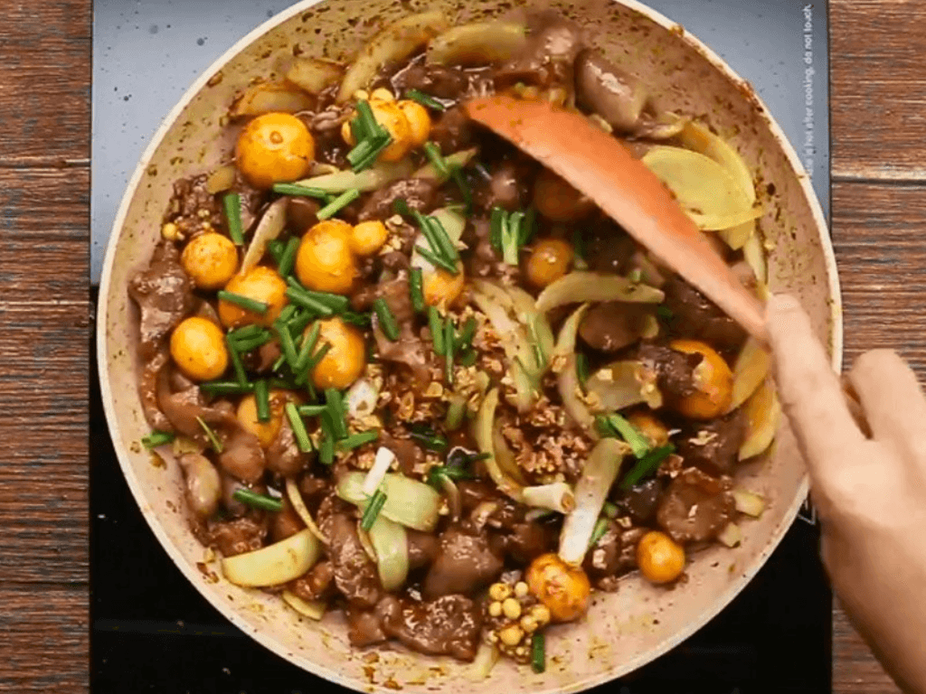 cach-chien-trung-ga-non-chay-toi