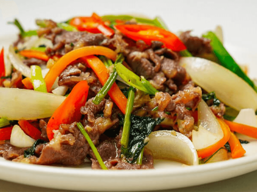 gioi-thieu-mon-thit-bo-xao-ca-chua-la-mieng