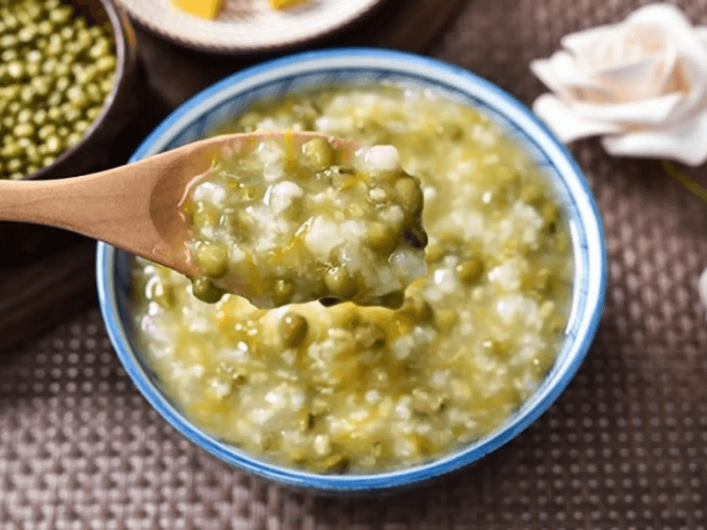 chao-do-xanh-mon-an-thanh-mat-giai-nhiet-ngay-he