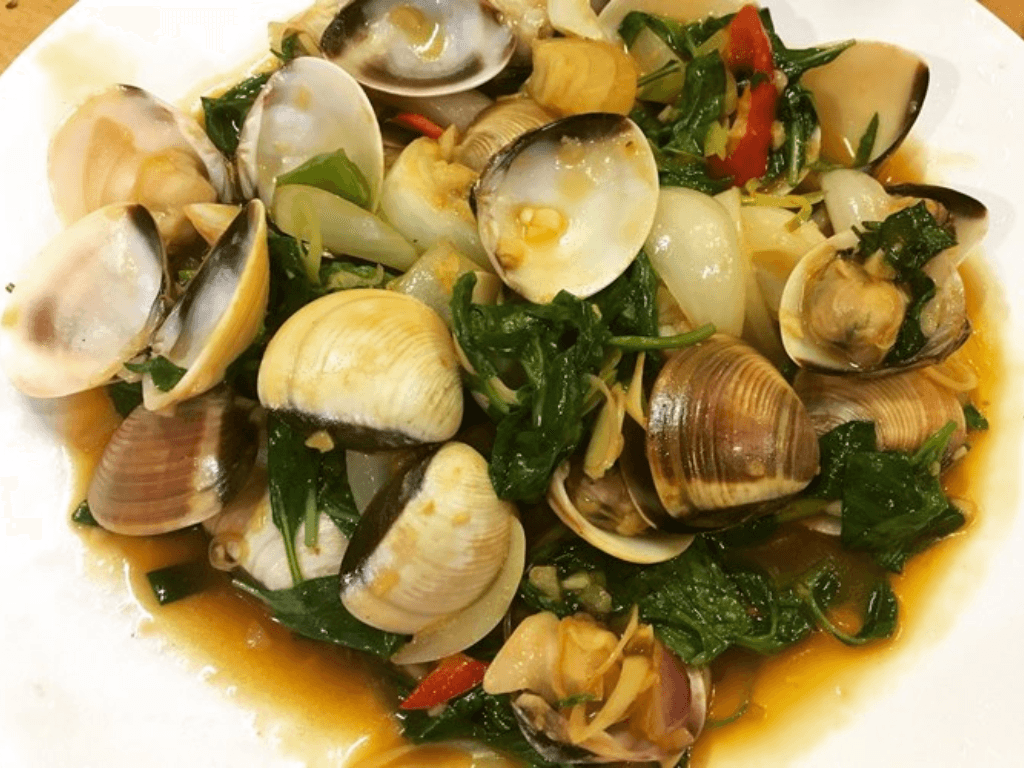 meo-nho-de-mon-ngheu-xao-la-que-ngon-hon