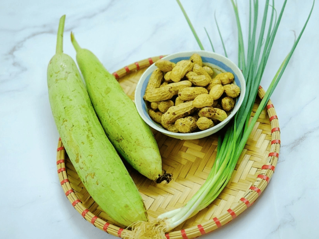 nguyen-lieu-don-gian-cho-mon-canh-muop-lac