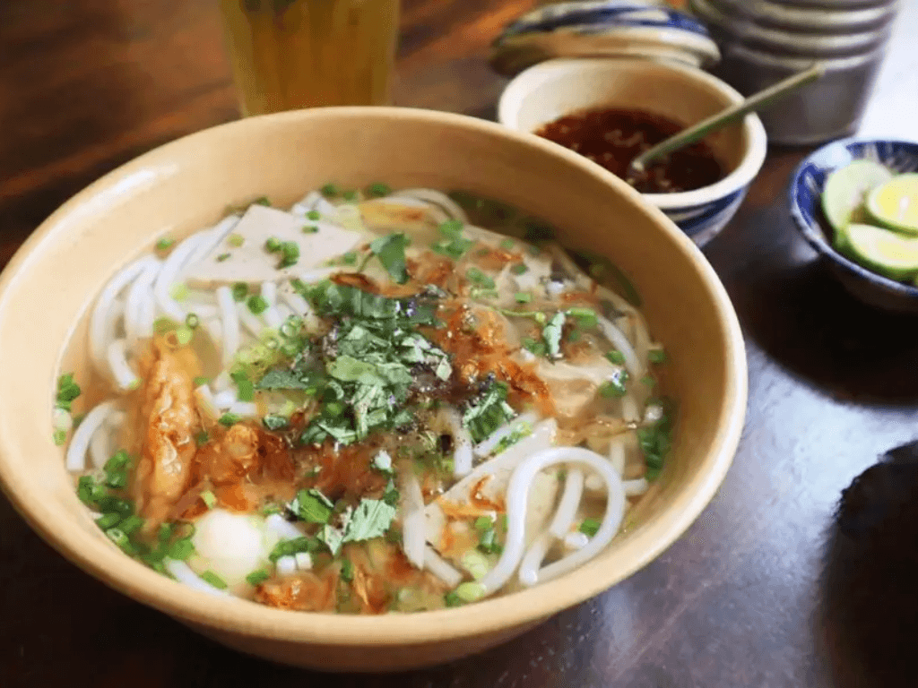 cach-nau-banh-canh-khong-bi-bo-dai-ngon-chuan-vi