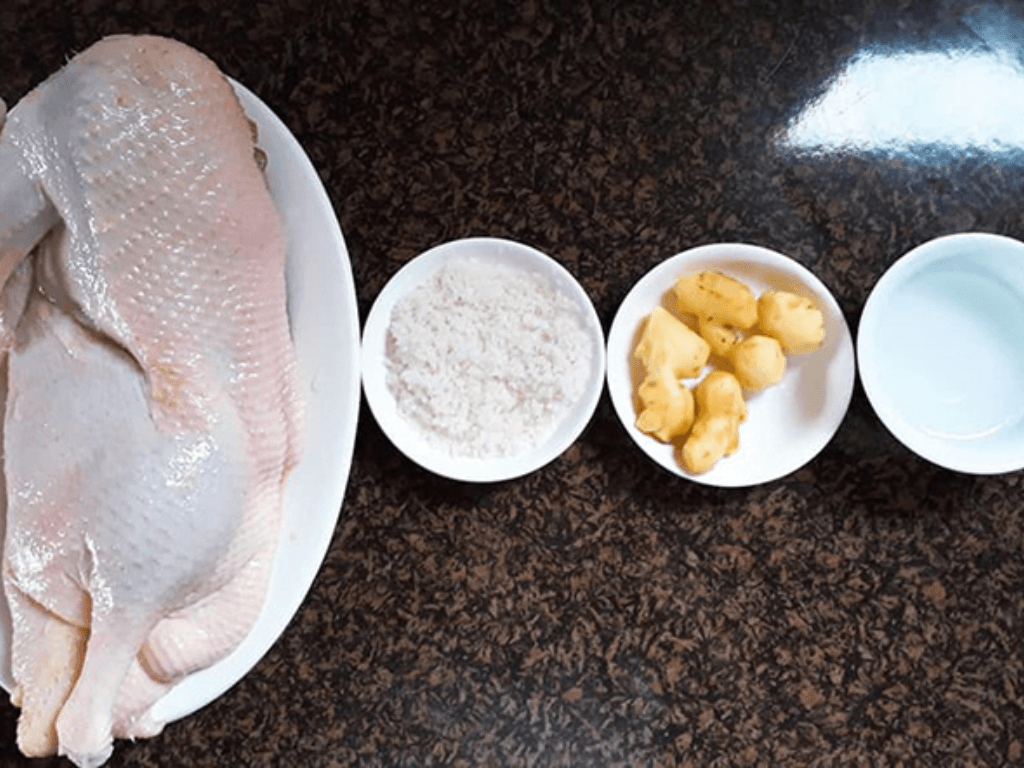 chuan-bi-nguyen-lieu-va-so-che-ngan-truoc-khi-luoc