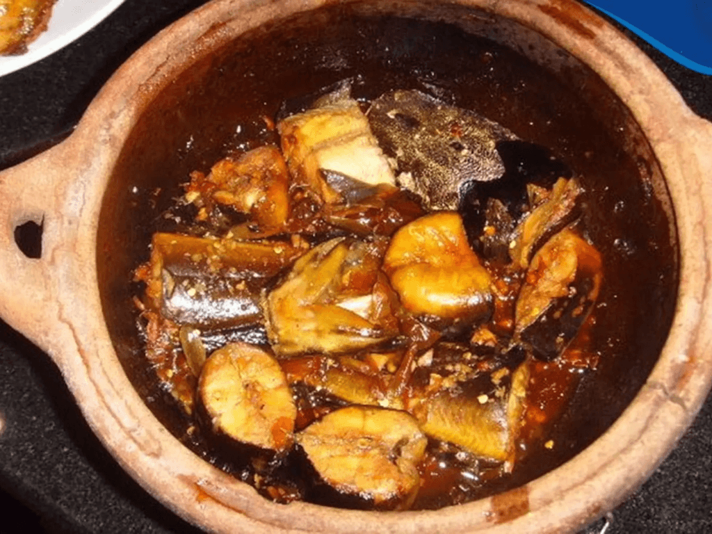 cac-buoc-thuc-hien-mon-ca-tre-kho-tieu