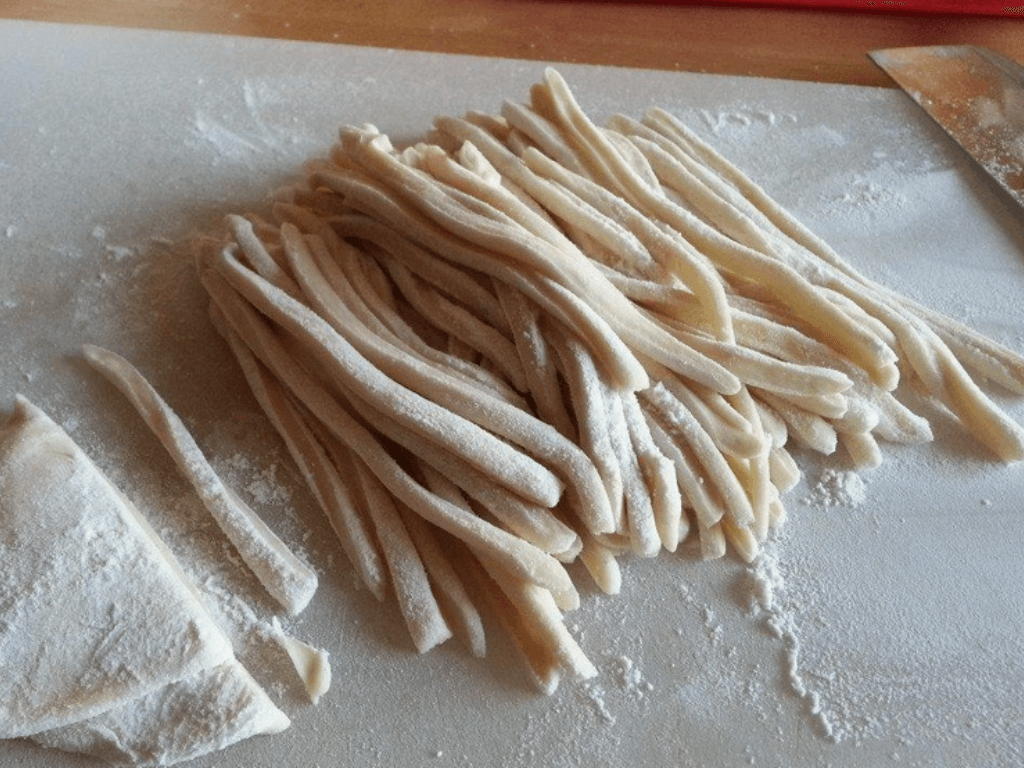 can-bot-va-cat-soi-banh-canh