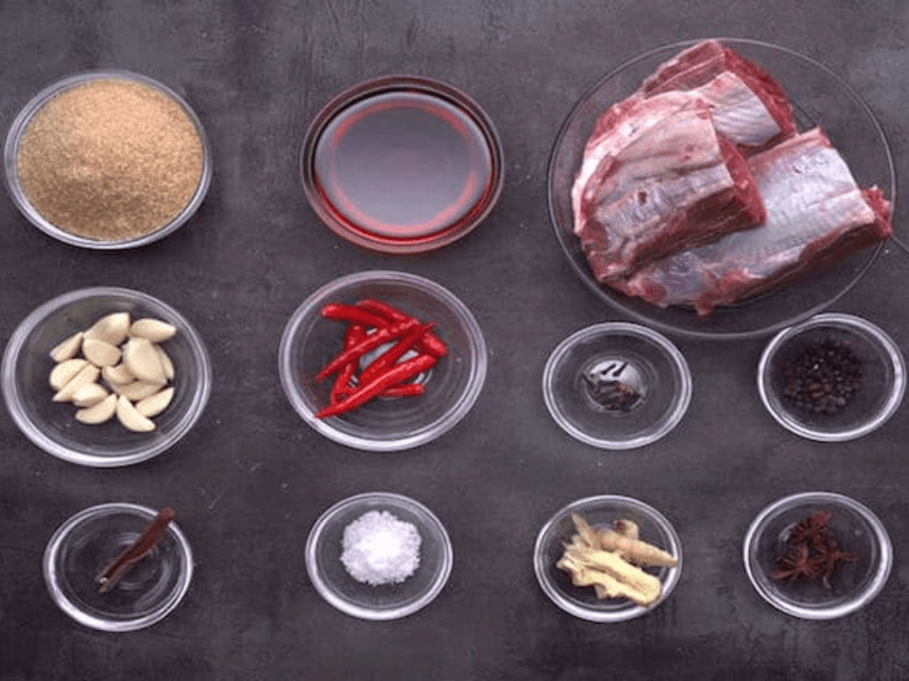 3-loai-gia-vi-bat-bai-khi-luoc-thit-bo