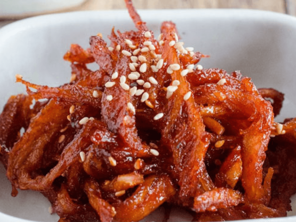 muc-kho-xao-chua-ngot-thich-hop-cho-ca-bua-com-gia-dinh-lan-nhau-lai-rai