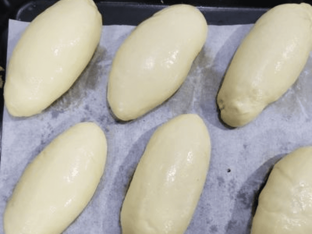 chuan-bi-va-xu-ly-banh-mi-truoc-khi-phu-sot