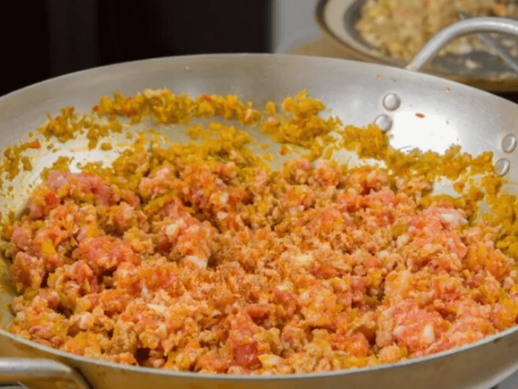 cach-lam-thit-xao-mam-ruoc-chuan-vi-an-dut-ngoai-hang