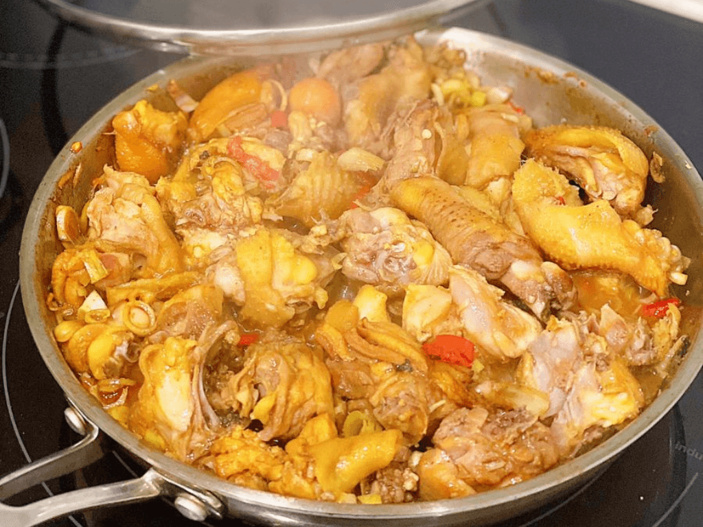 cach-xao-ga-sa-ot-ngon-dung-dieu