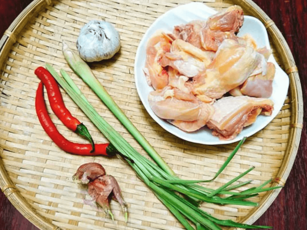 chuan-bi-nguyen-lieu-lua-chon-ga-va-gia-vi-chuan-nha-hang