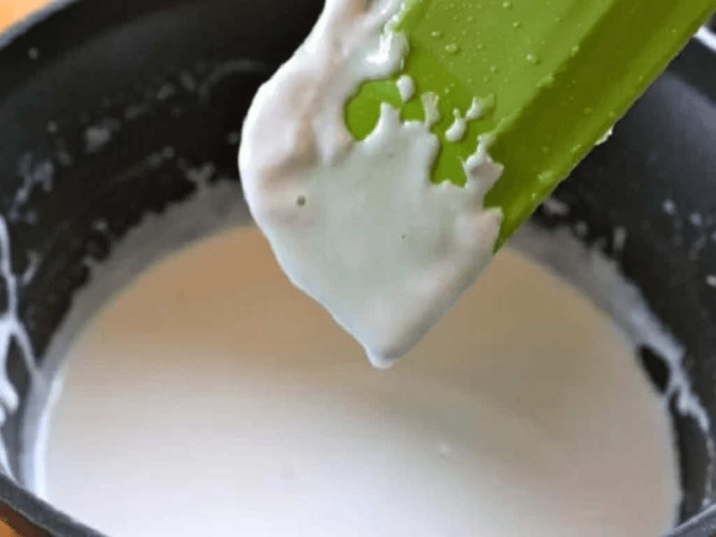 nau-nuoc-cot-dua-va-nuoc-duong-an-kem