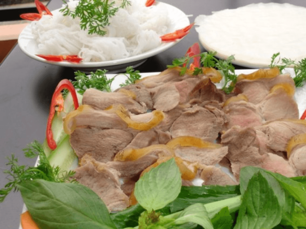 heo-rung-hap-sa-dac-san-nui-rung-van-nguoi-me