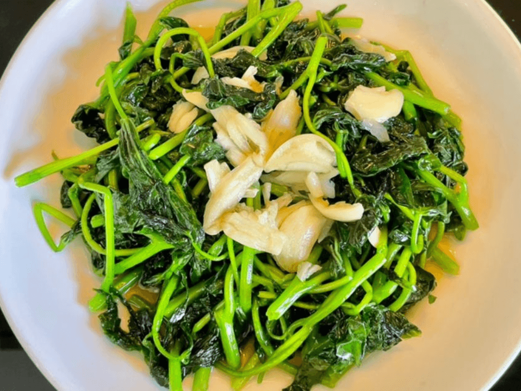gioi-thieu-mon-rau-lang-xao-toi-mon-dan-da-dua-com-bac-nhat