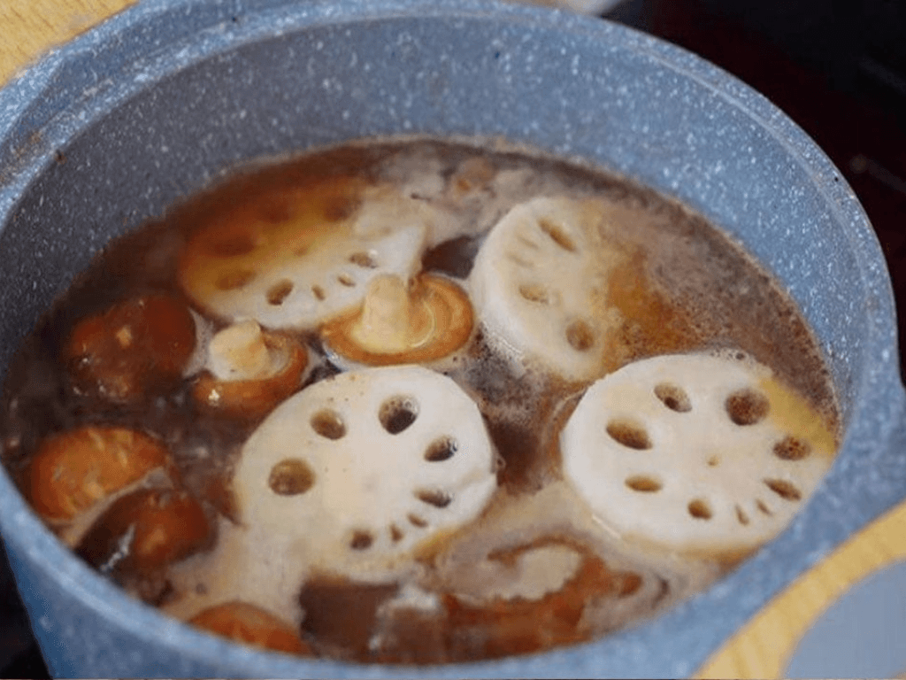 cach-nau-mi-vit-tiem-chay-nuoc-dung-dam-da-huong-thao-moc-bung-no