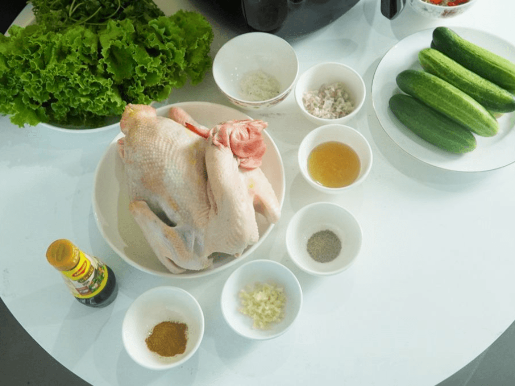 chuan-bi-nguyen-lieu-chon-dung-ga-pha-chuan-muoi-ot-moi-la-nua-thanh-cong