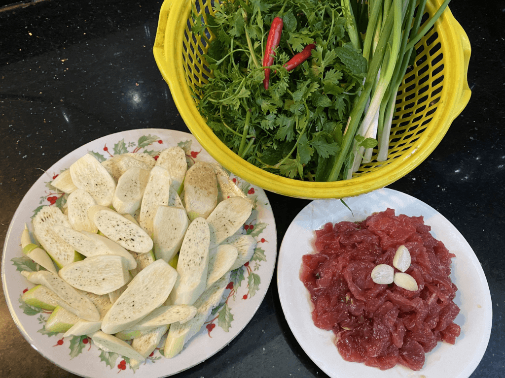 bi-quyet-chon-cu-nieng-va-thit-bo-chuan-vi-xao-ngon