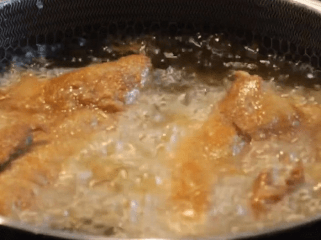 chien-vit-buoc-vang-quyet-dinh-da-gion-thit-mem