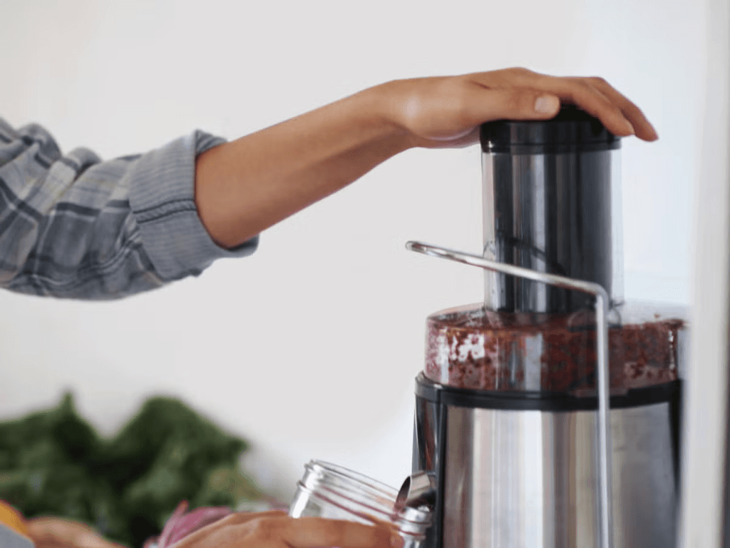 may-ep-cham-bi-ket-ac-mong-cua-dan-me-nuoc-ep