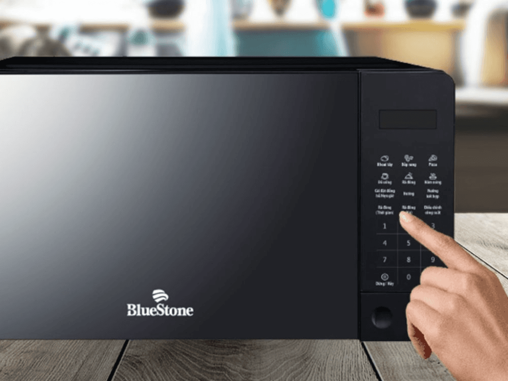 giai-ma-tinh-nang-cua-lo-vi-song-bluestone-khong-chi-lam-nong-com-dau