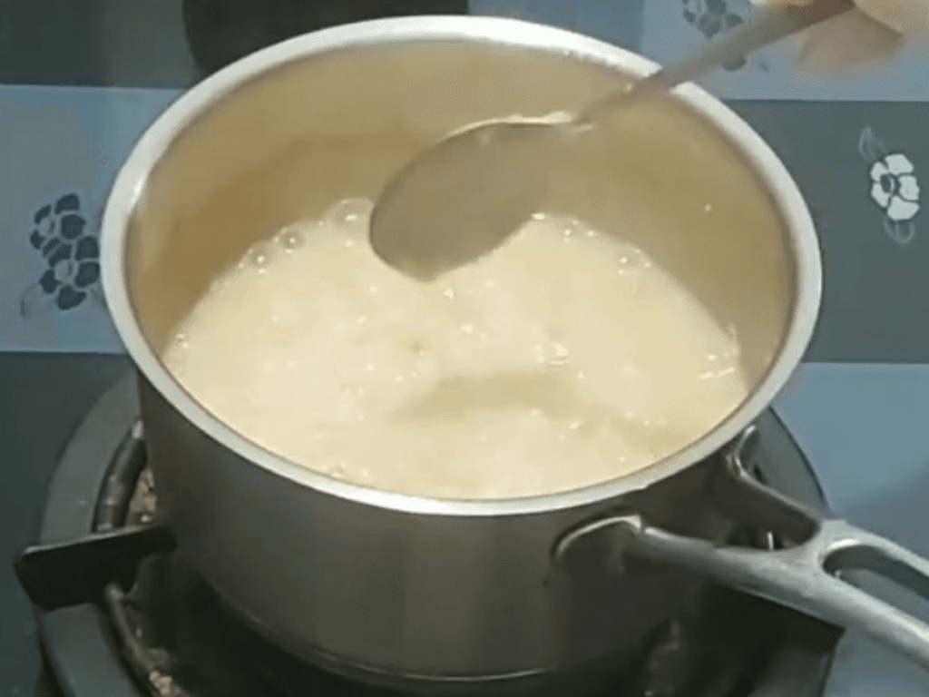 cach-nau-chao-ca-thu-ngon-ngot-khong-bi-tanh-chi-trong-vai-buoc