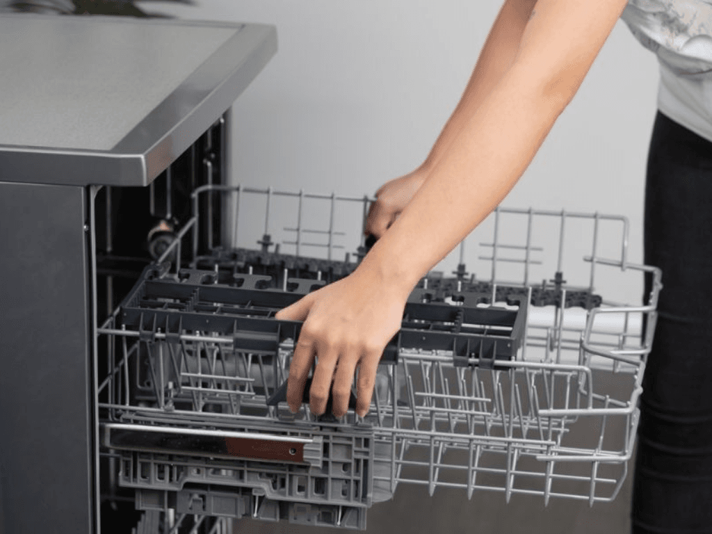 nhung-luu-y-han-che-can-biet-truoc-khi-mua-may-rua-chen-beko