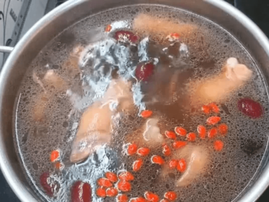 ham-thit-de-thuoc-bac-dung-cach-thom-phuc-mem-ruc-ma-khong-nat