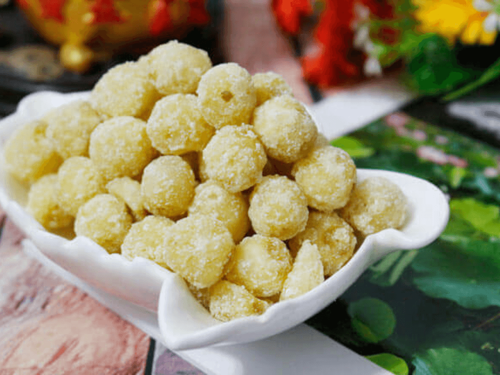 mut-hat-sen-mon-qua-ngot-thanh-cua-tet-co-truyen