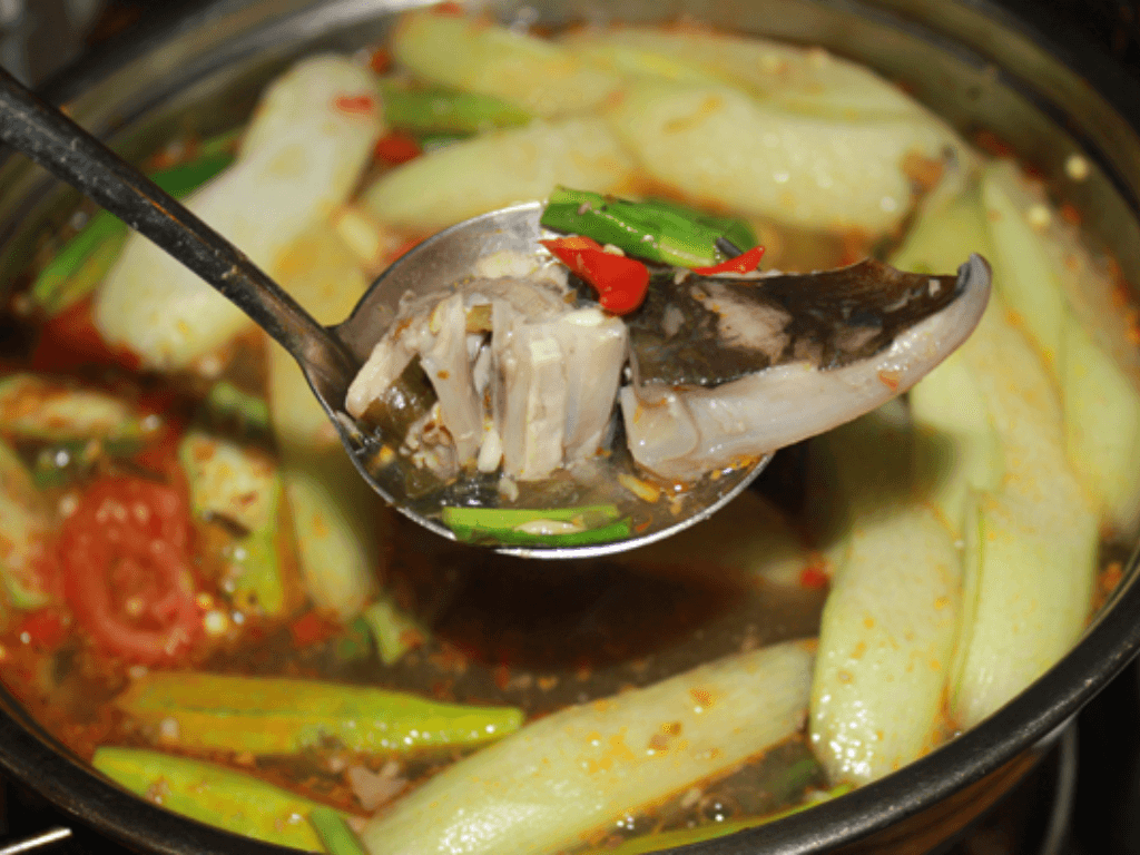 canh-chua-ca-duoi-mon-dan-da-nhung-dinh-cao-vi-giac-mien-song-nuoc