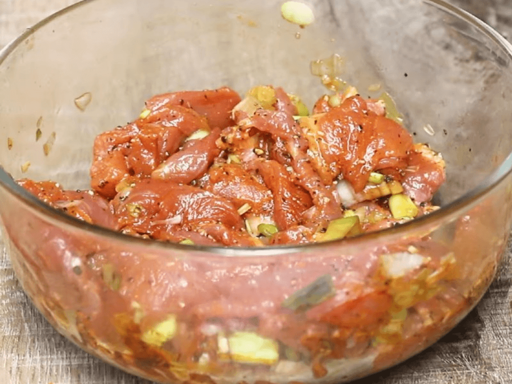 so-che-va-uop-thit-buoc-quyet-dinh-do-mem-thom-khong-bi-kho