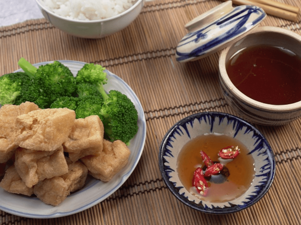 nuoc-mam-chay-bi-quyet-danh-lua-vi-giac-ma-dan-an-man-cung-gat-gu