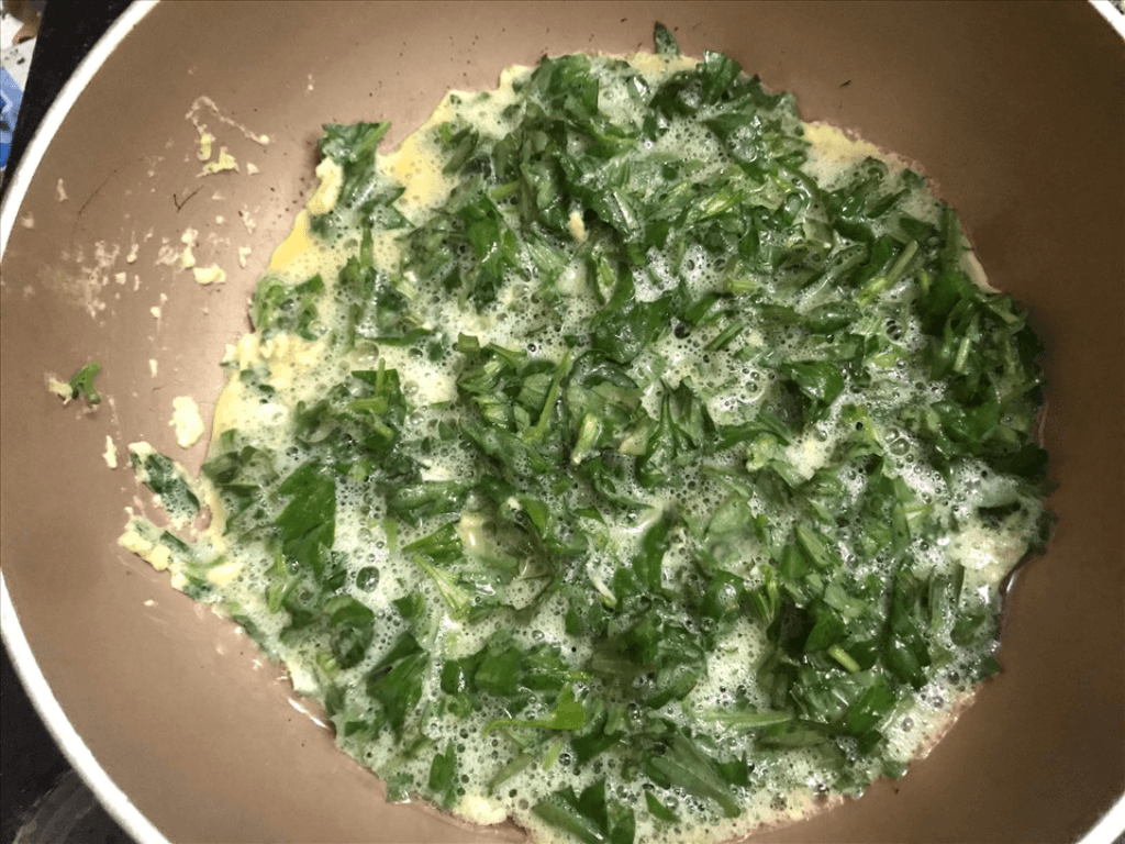 ran-trung-dung-ky-thuat-chao-nong-vua-tay-dao-kheo-la-dinh-cao